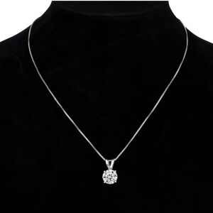 925 sterling Silver Necklace with Sparkling Pendant